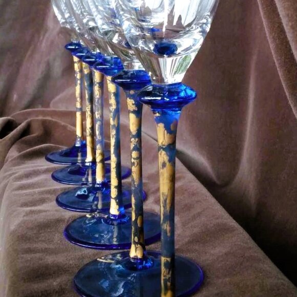 Gorgeous Set of 6 Art Glass Cobalt Blue Gold Painted Stemmed Champagne Flutes - Picture 8 of 10
